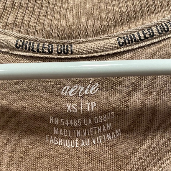 Aerie Chilled Out Beige Fuzzy Sweater Size XS - Picture 2 of 7